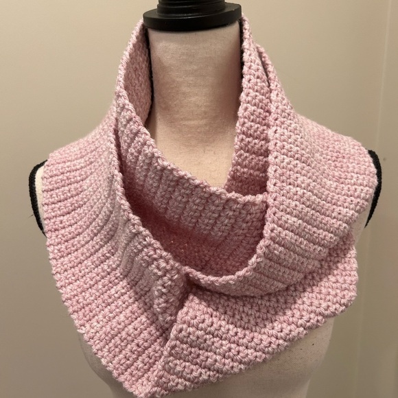 Pink Handmade Infinity Knit Scarf - Picture 2 of 8